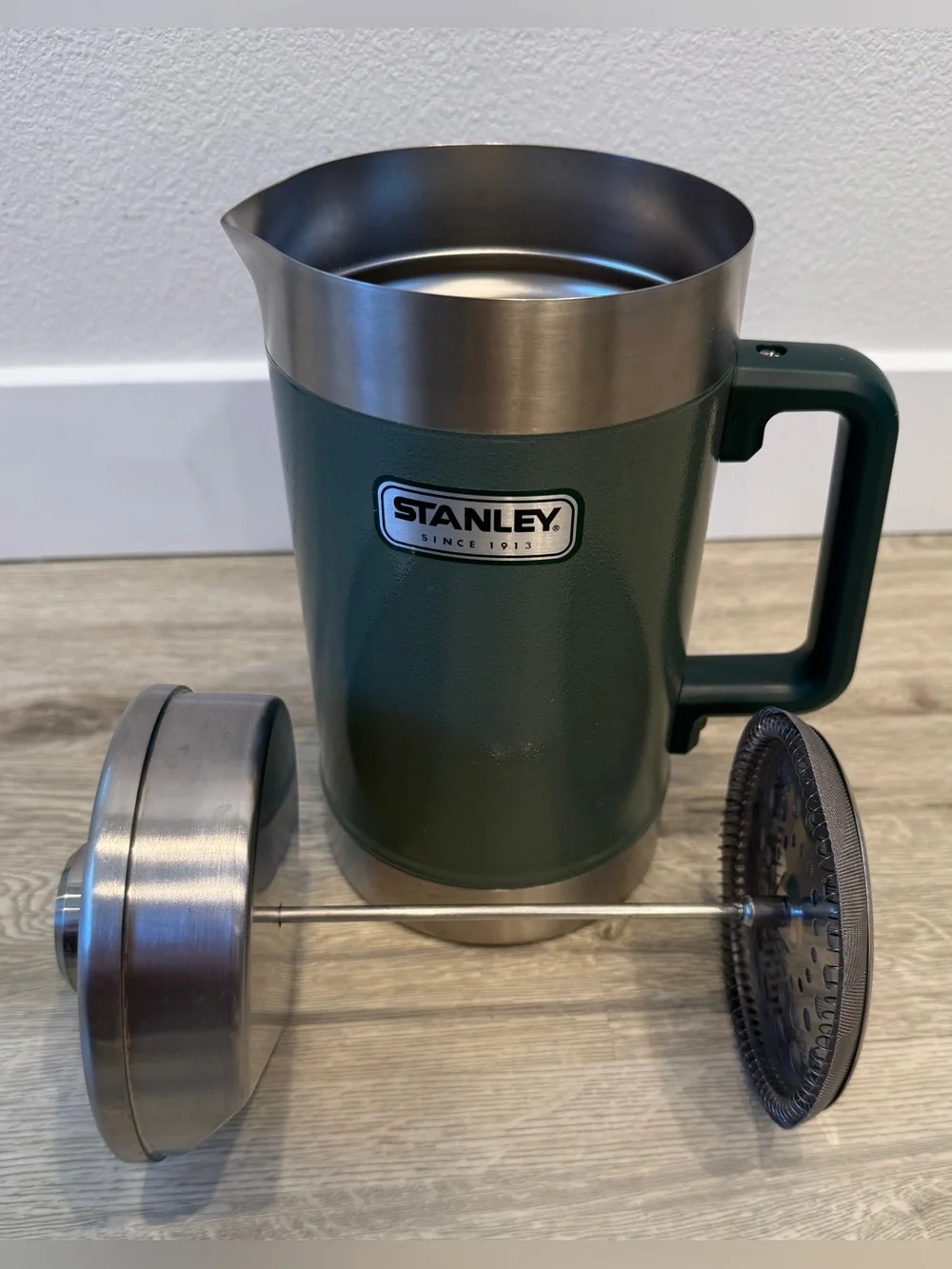 Stanley Classic Stay Hot Coffee French Press 48 oz Stainless Hammertone Green - Picture 11 of 14